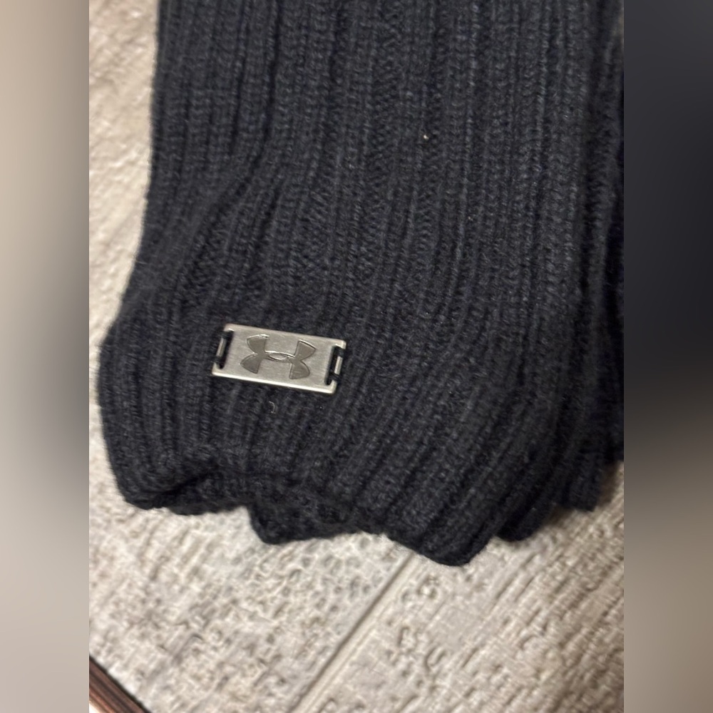 Under Armour Black Leg Warmers - Picture 3 of 3